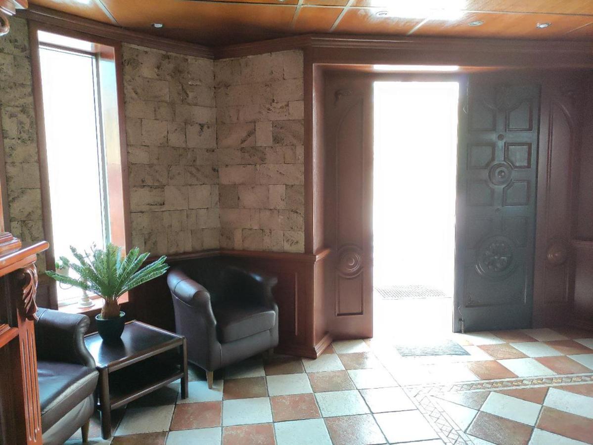 Hotel Ambasador Подгорица Екстериор снимка